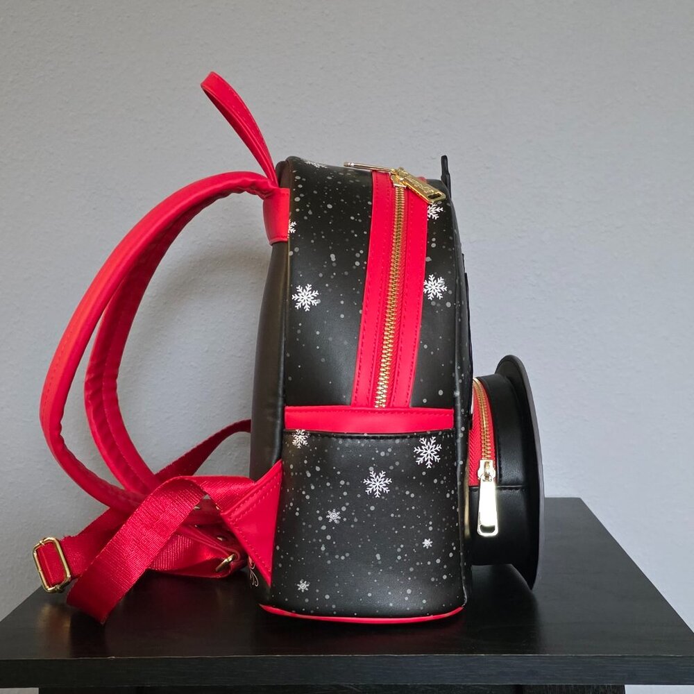 Loungefly Elf Clausometer Light Up Mini Backpack - Picture 6 of 7